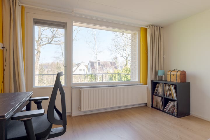 Foto 34 van van Bergenstraat 56