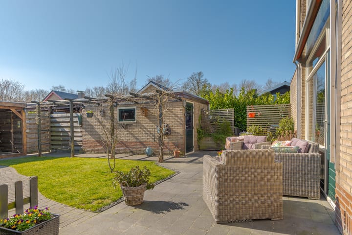 Foto 49 van van Bergenstraat 56