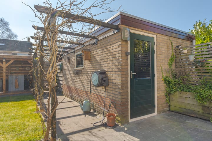 Foto 50 van van Bergenstraat 56