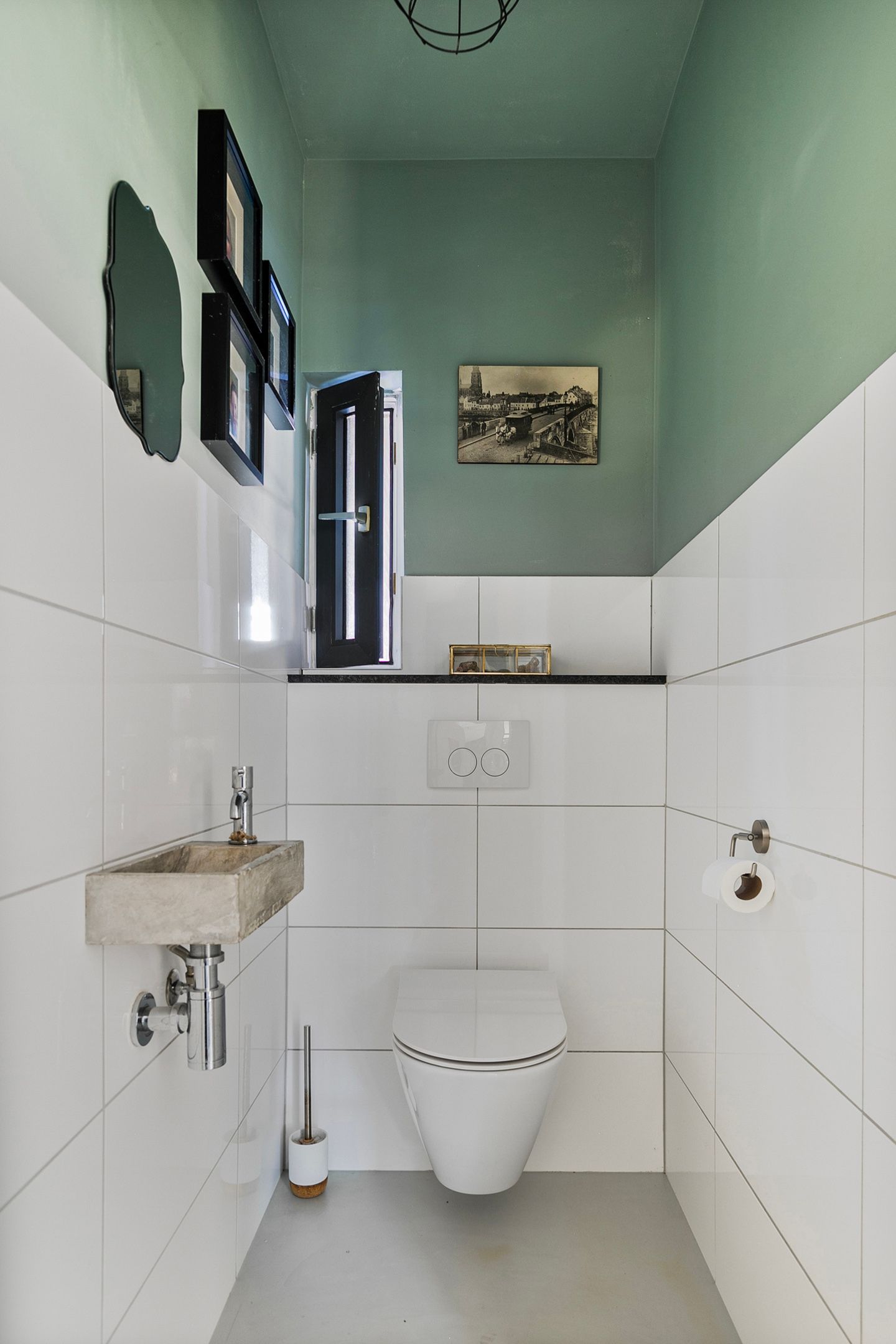 Foto 6 van Apollo 143