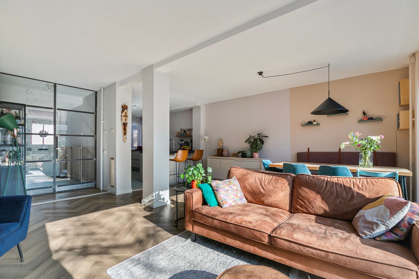 Foto 10 van Apollo 143