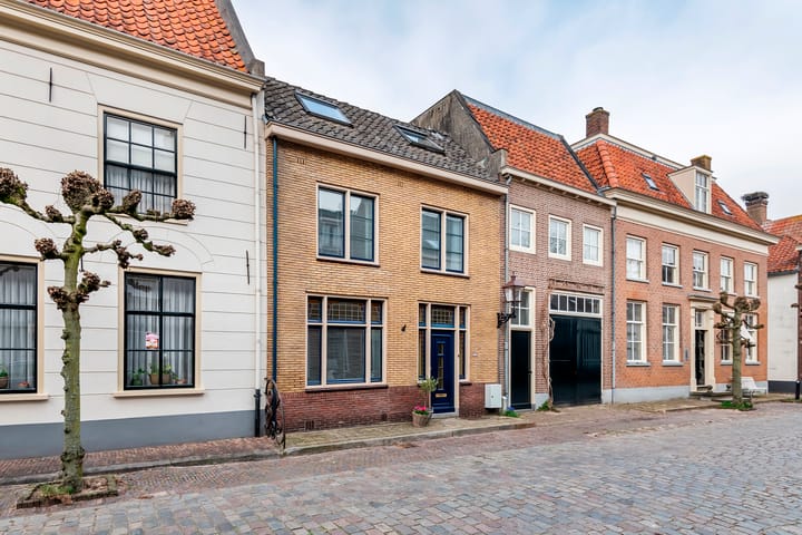Photo 5 of Rodeheldenstraat 26