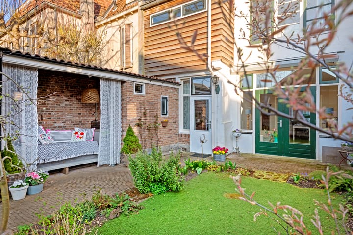 Foto 35 van Rodeheldenstraat 26