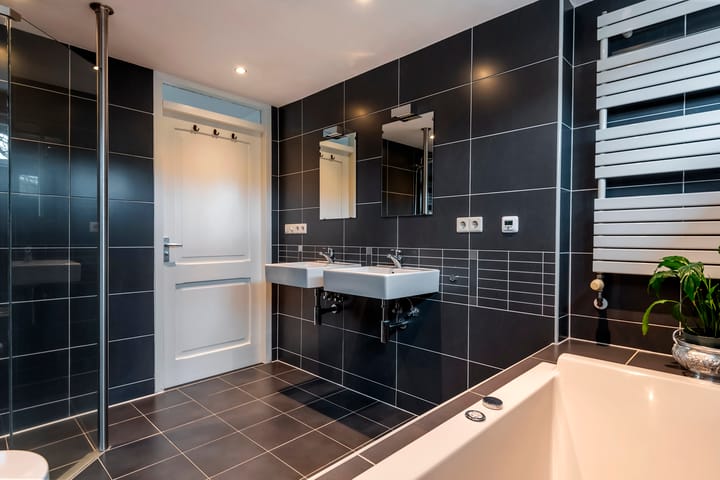 Foto 58 van Rodeheldenstraat 26