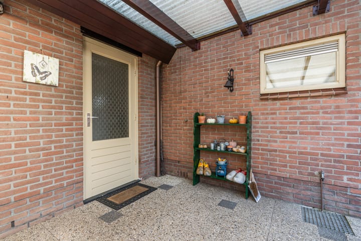 Photo 28 of Veerstraat 39