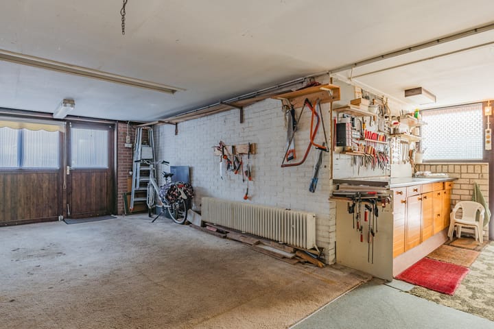 Photo 32 of Veerstraat 39