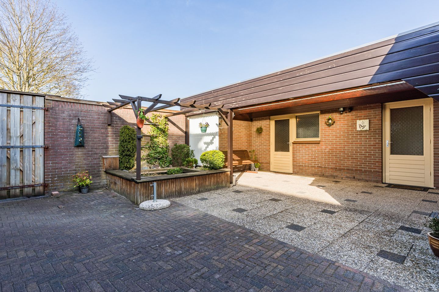 Photo 34 of Veerstraat 39