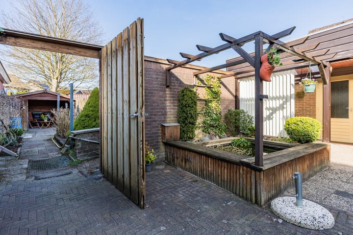 Photo 35 of Veerstraat 39