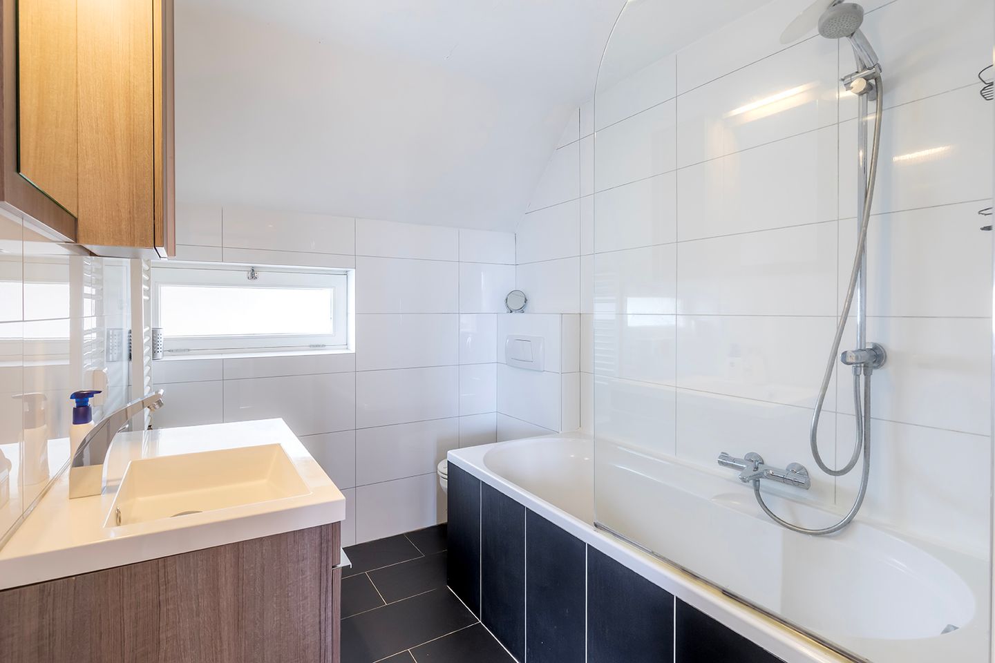 Photo 19 of Olieslager 13