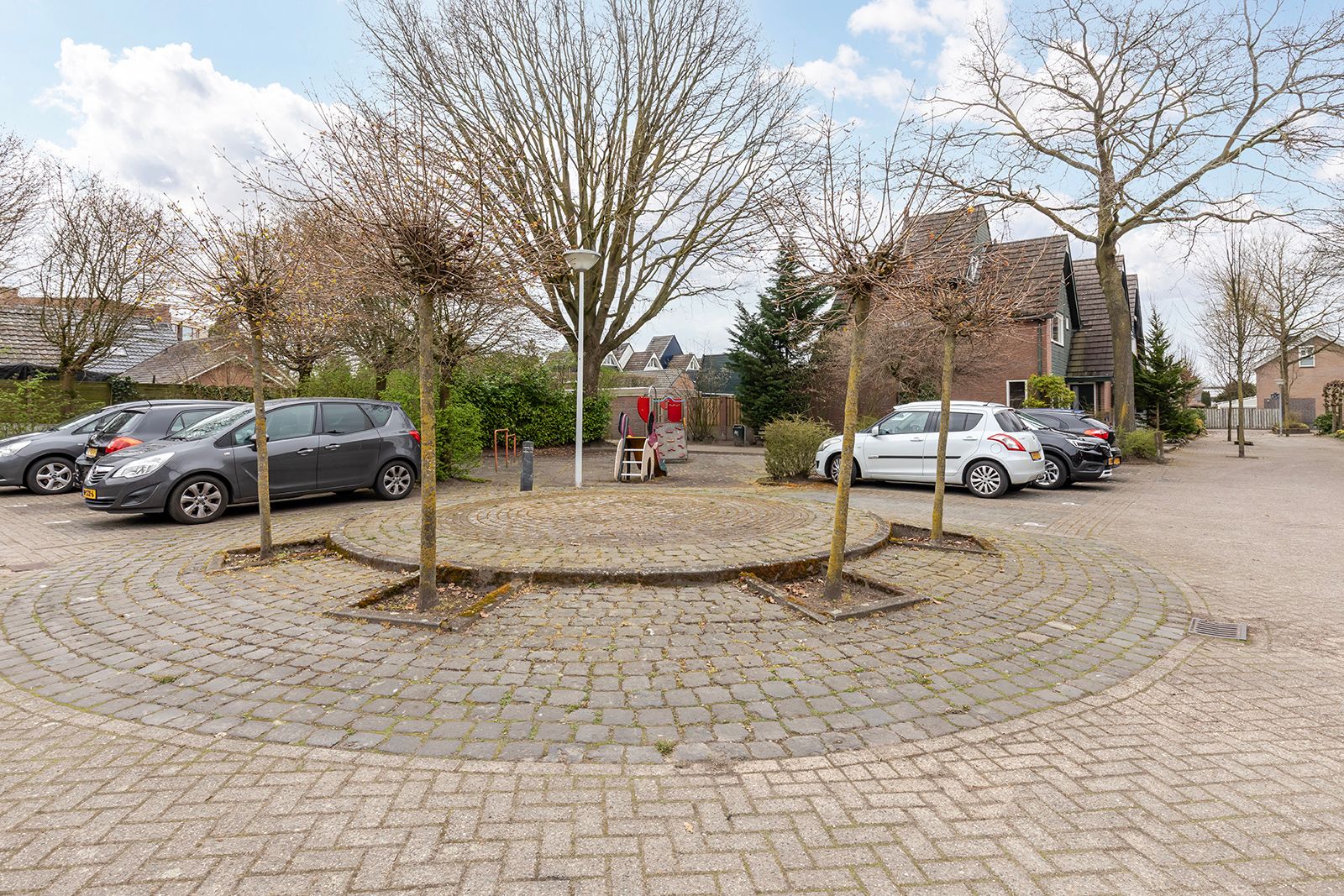 Photo 36 of Olieslager 13