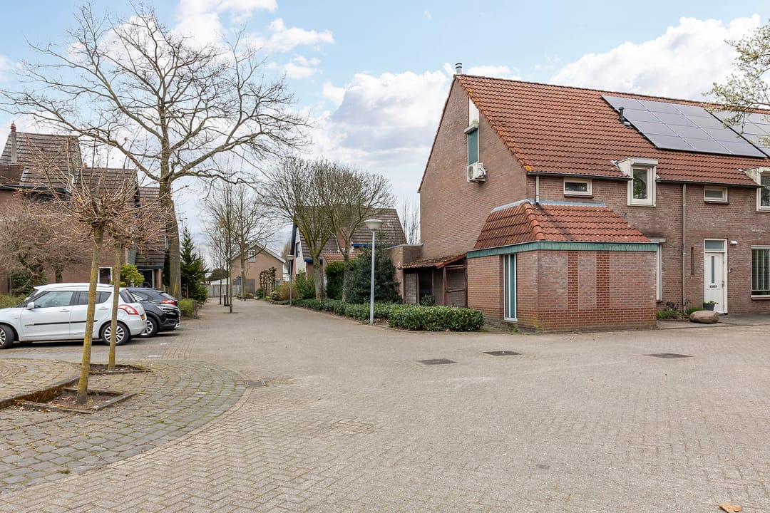 Photo 37 of Olieslager 13