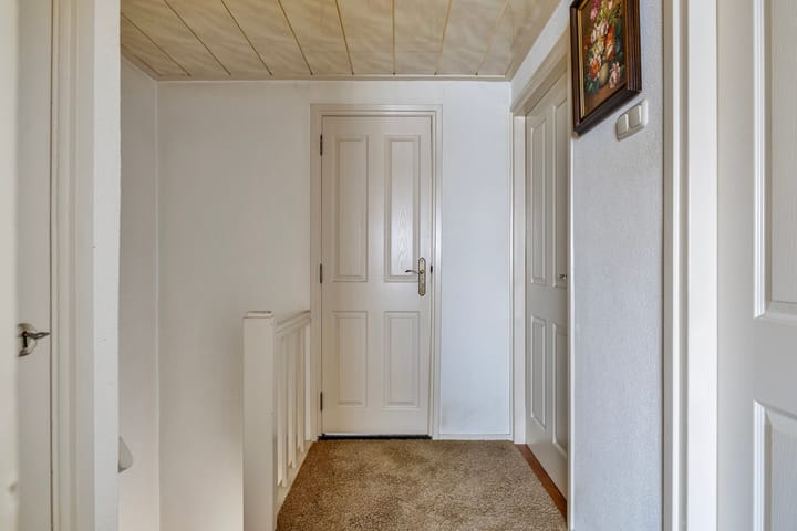 Photo 11 of Rugstraat 26