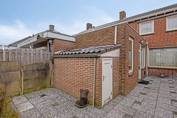 Photo 20 of Rugstraat 26