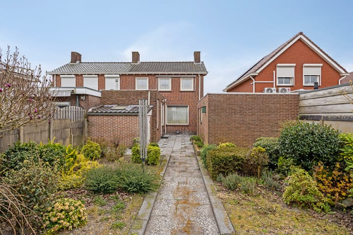 Photo 22 of Rugstraat 26