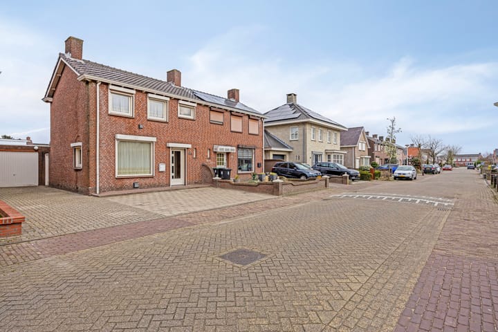 Photo 24 of Rugstraat 26