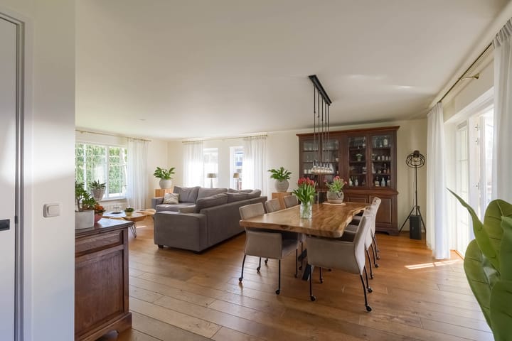 Photo 12 of Spade 19