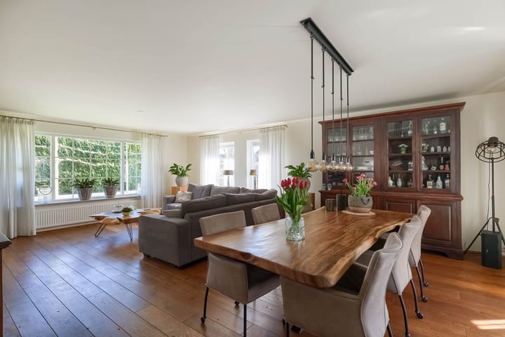 Photo 15 of Spade 19