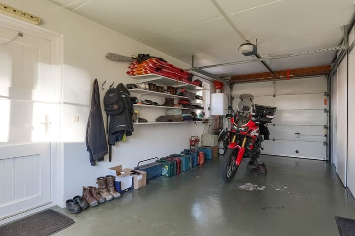 Photo 24 of Spade 19