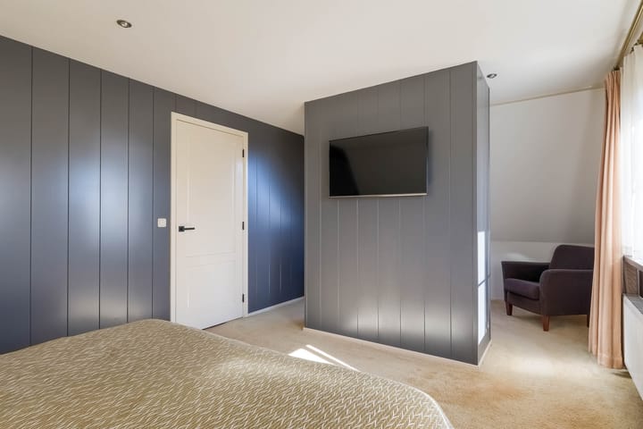 Photo 31 of Spade 19