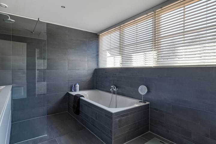 Photo 44 of Spade 19