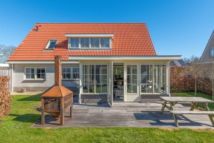 Photo 48 of Spade 19