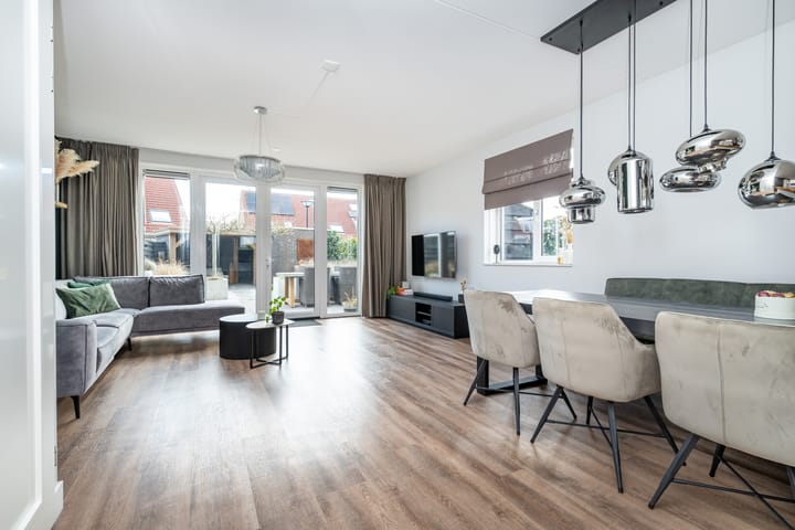 Foto 3 van Molenplein 18