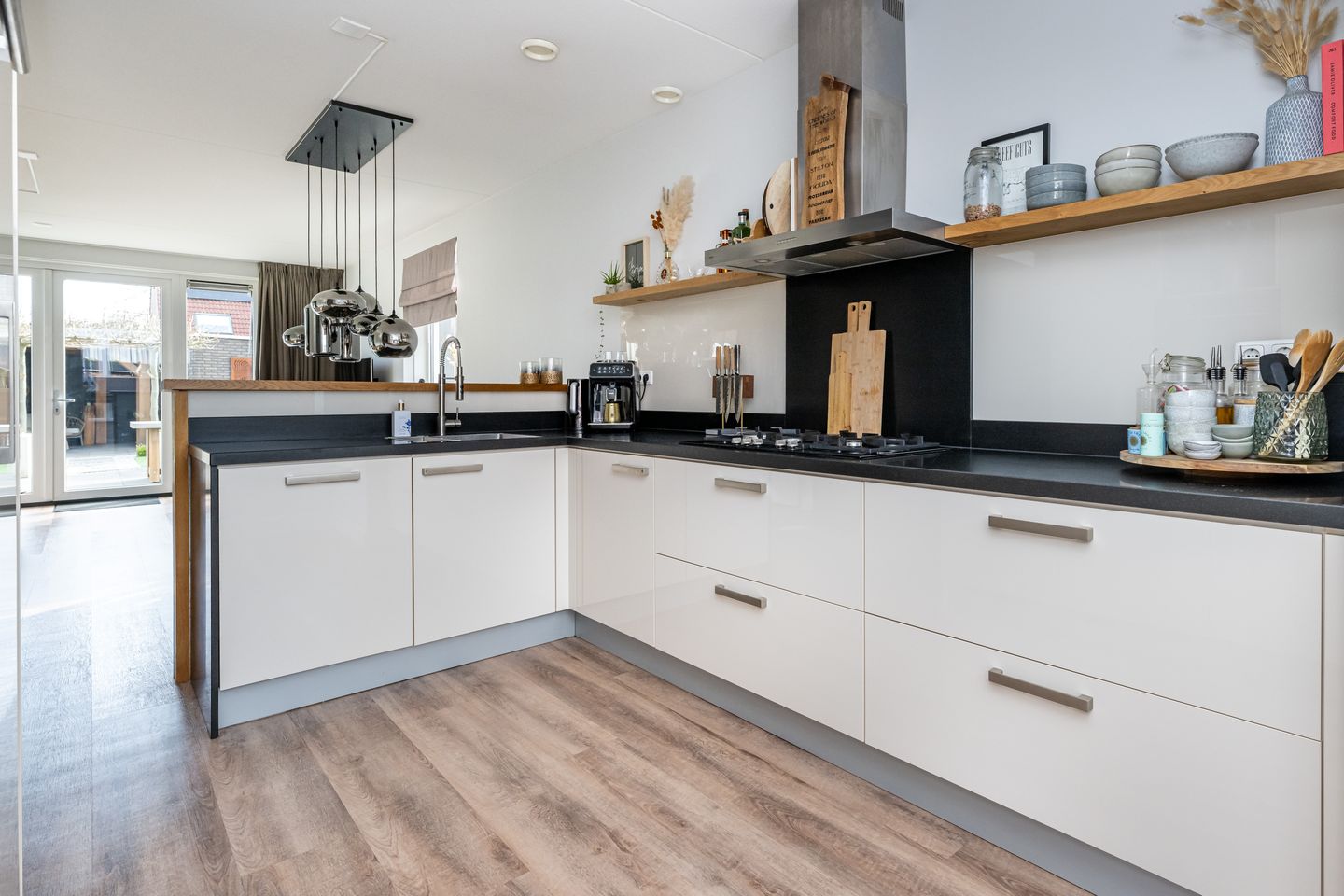 Foto 10 van Molenplein 18