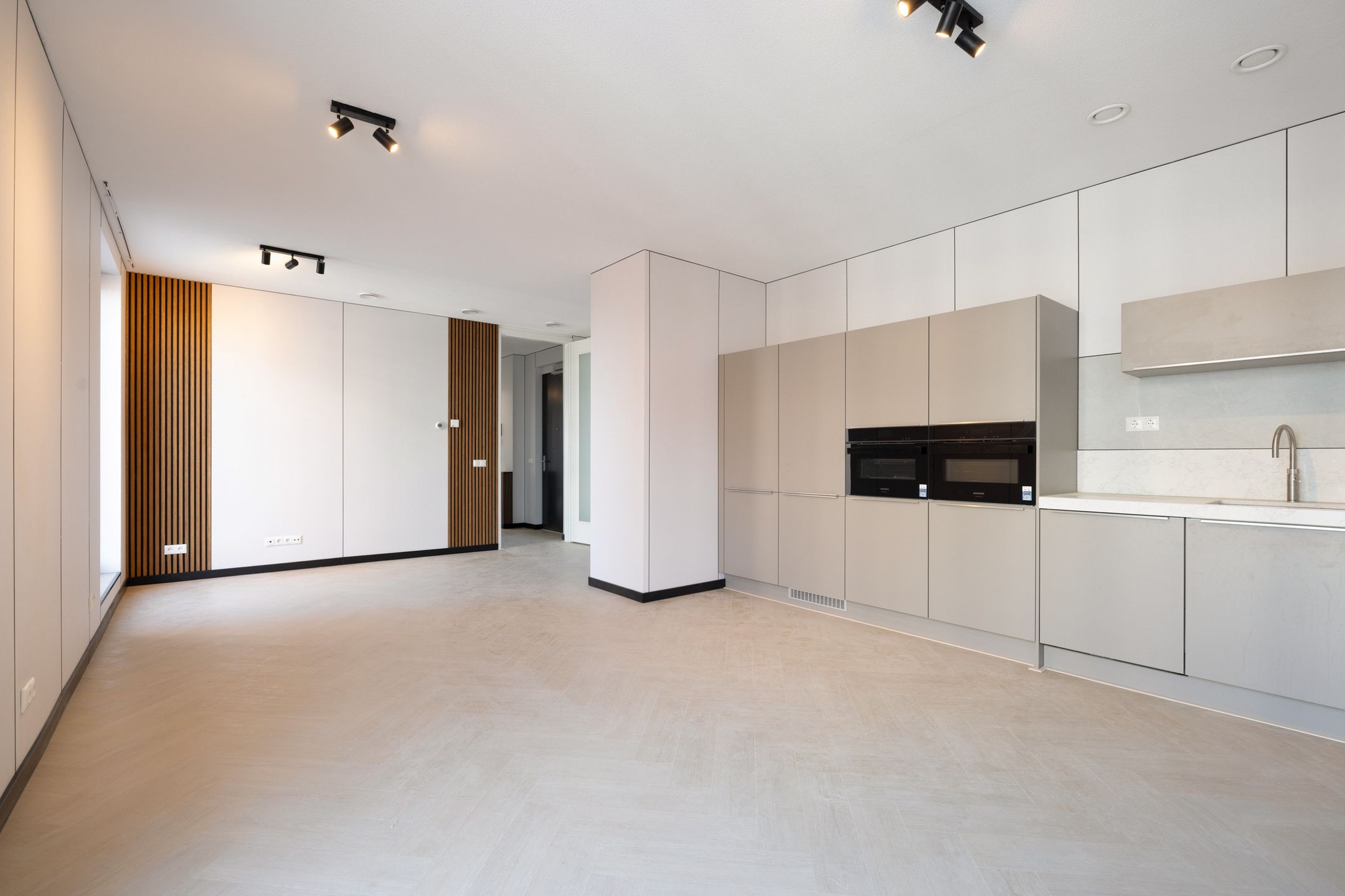 Foto 9 van Niemeyerstraat 85