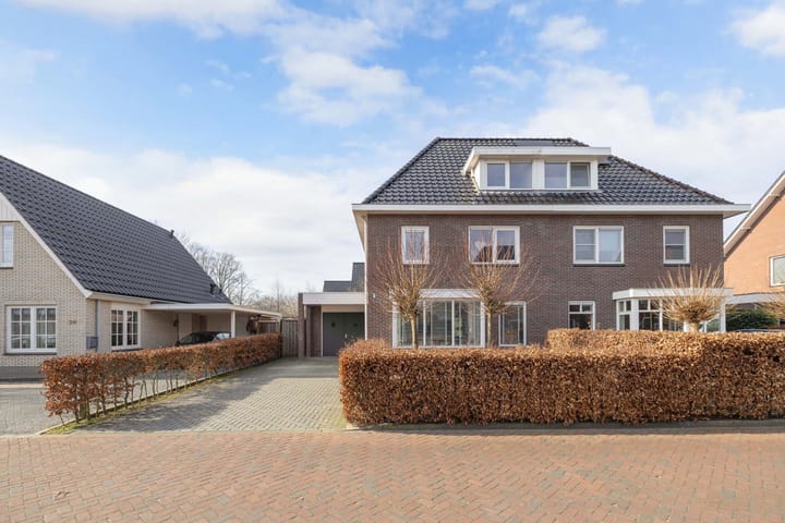 Picassohage 28