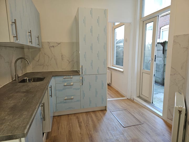 Foto 16 van Van de Veldestraat 58