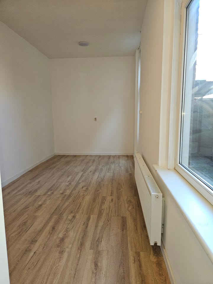 Foto 15 van Van de Veldestraat 58