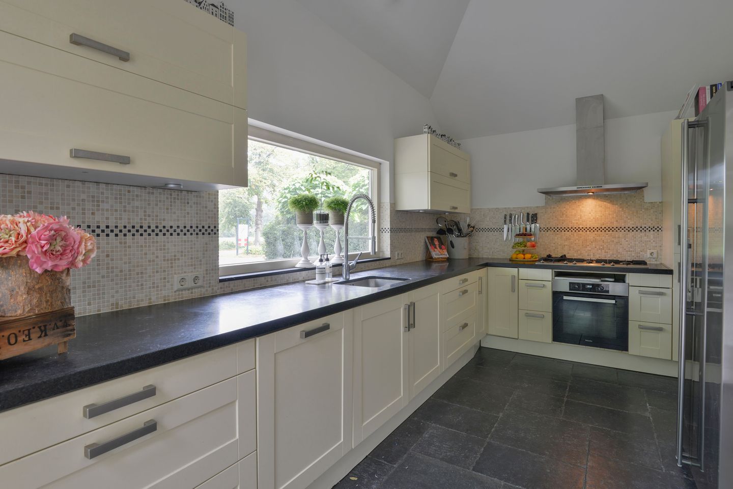 Photo 10 of Amersfoortsestraatweg 2