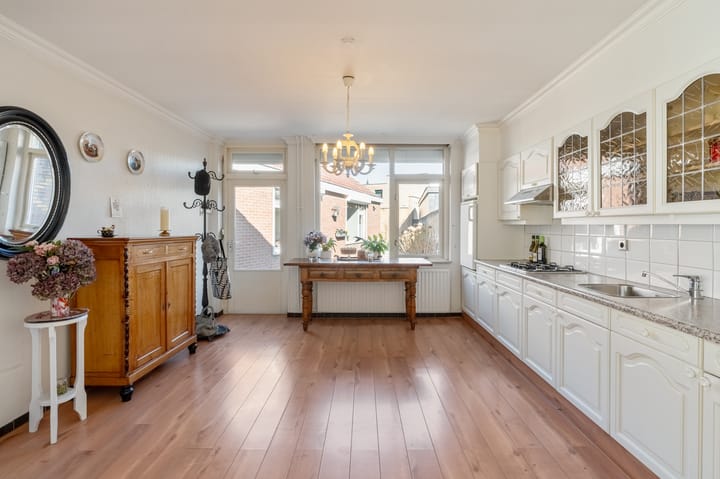 Photo 12 of Sint Michaëlsweg 6-A