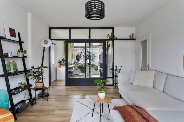 Foto 8 van Lange Wal 38-1