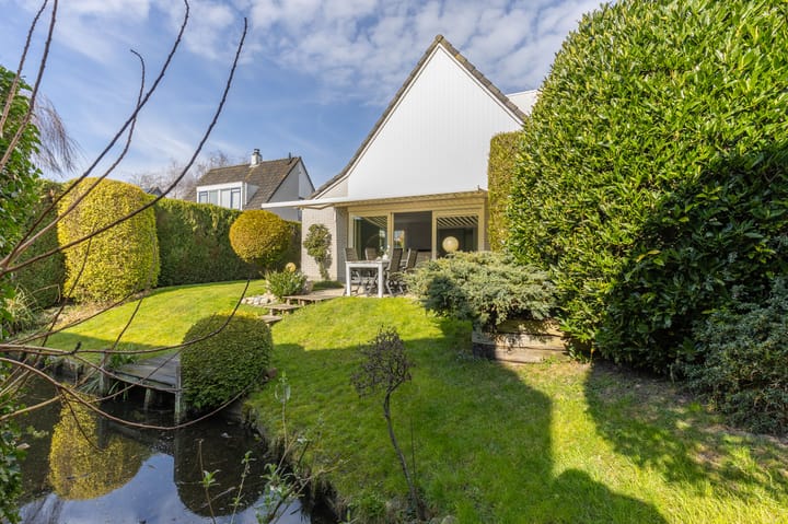 Foto 3 van Barnsteen 27