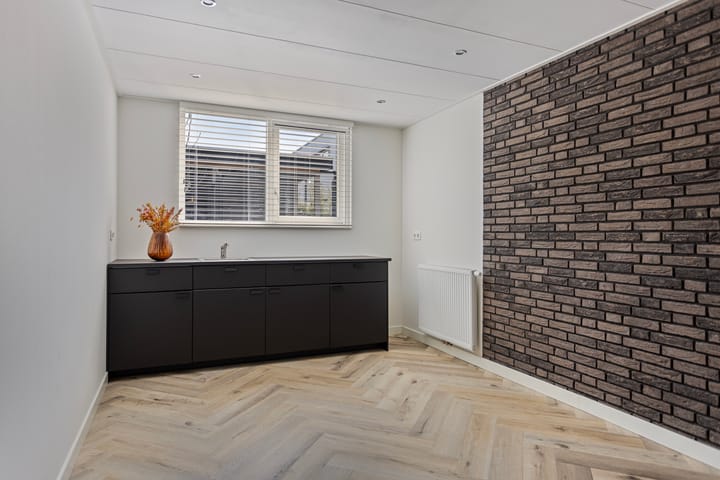 Photo 16 of Reesloot 18-A