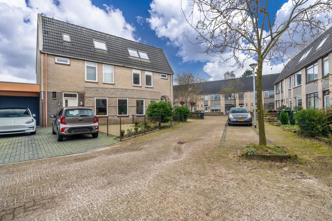 Foto 32 van Loena 17