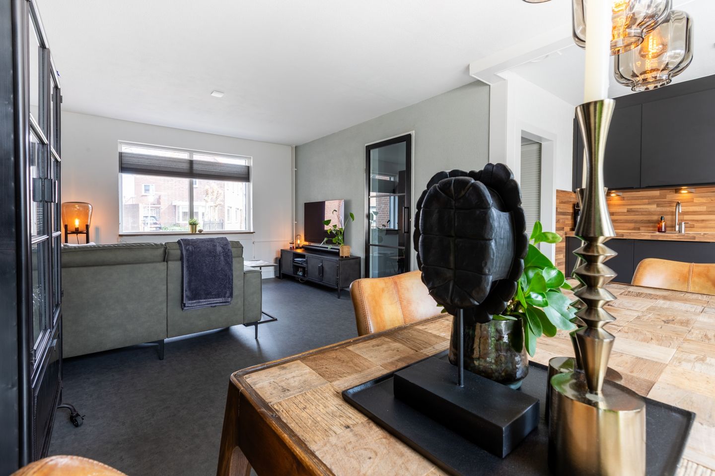 Foto 10 van Isabellastraat 8