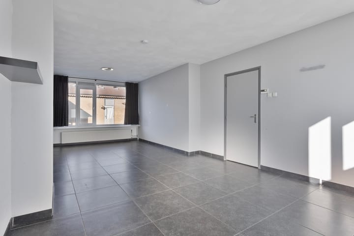 Foto 13 van Leeuwerikstraat 8