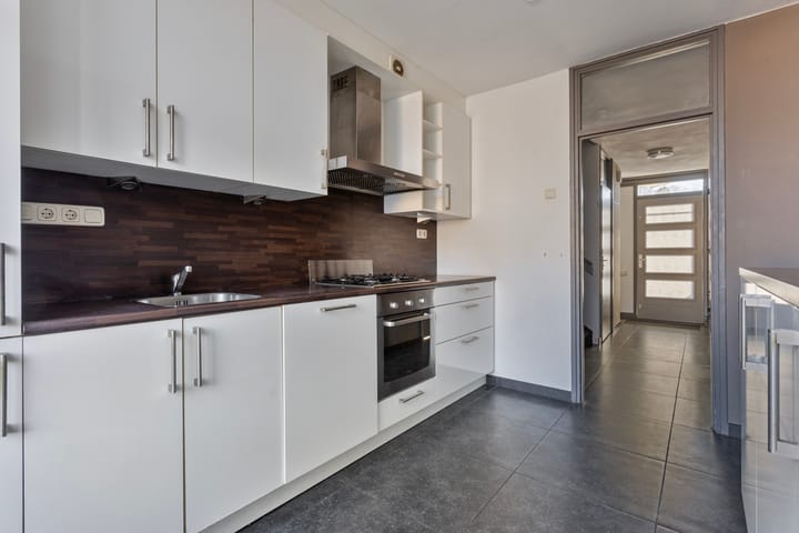 Foto 17 van Leeuwerikstraat 8