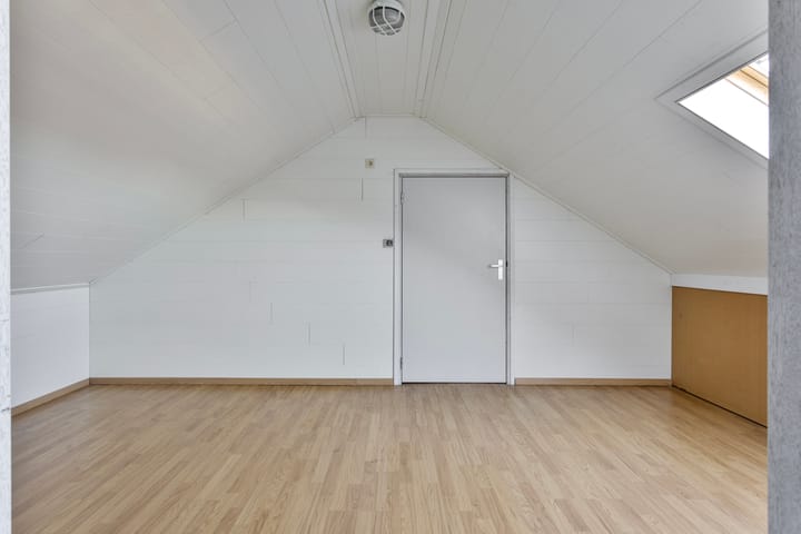 Foto 31 van Leeuwerikstraat 8