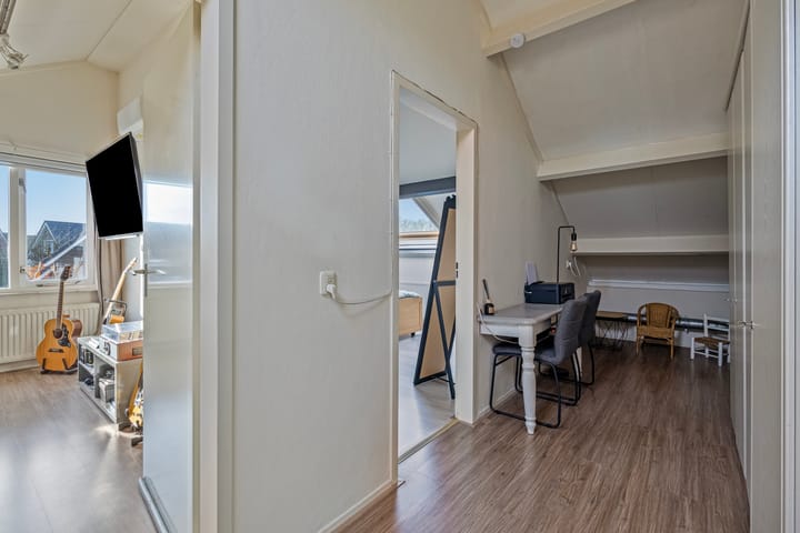 Photo 9 of Rhebruggenstraat 4