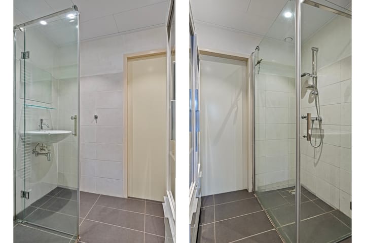 Photo 15 of Rhebruggenstraat 4