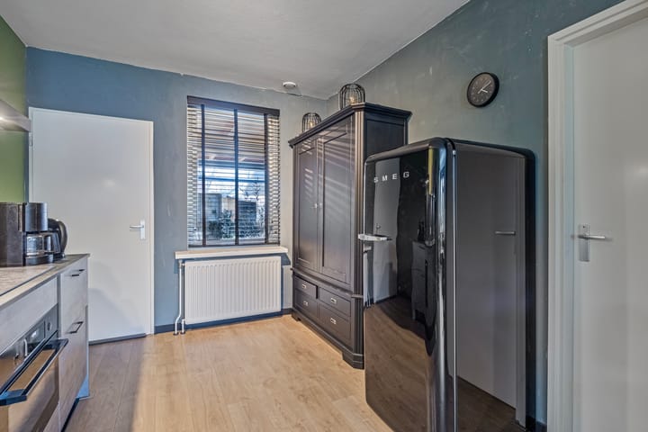 Photo 29 of Rhebruggenstraat 4