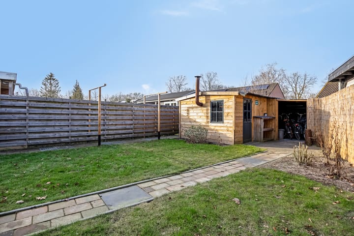 Photo 41 of Rhebruggenstraat 4