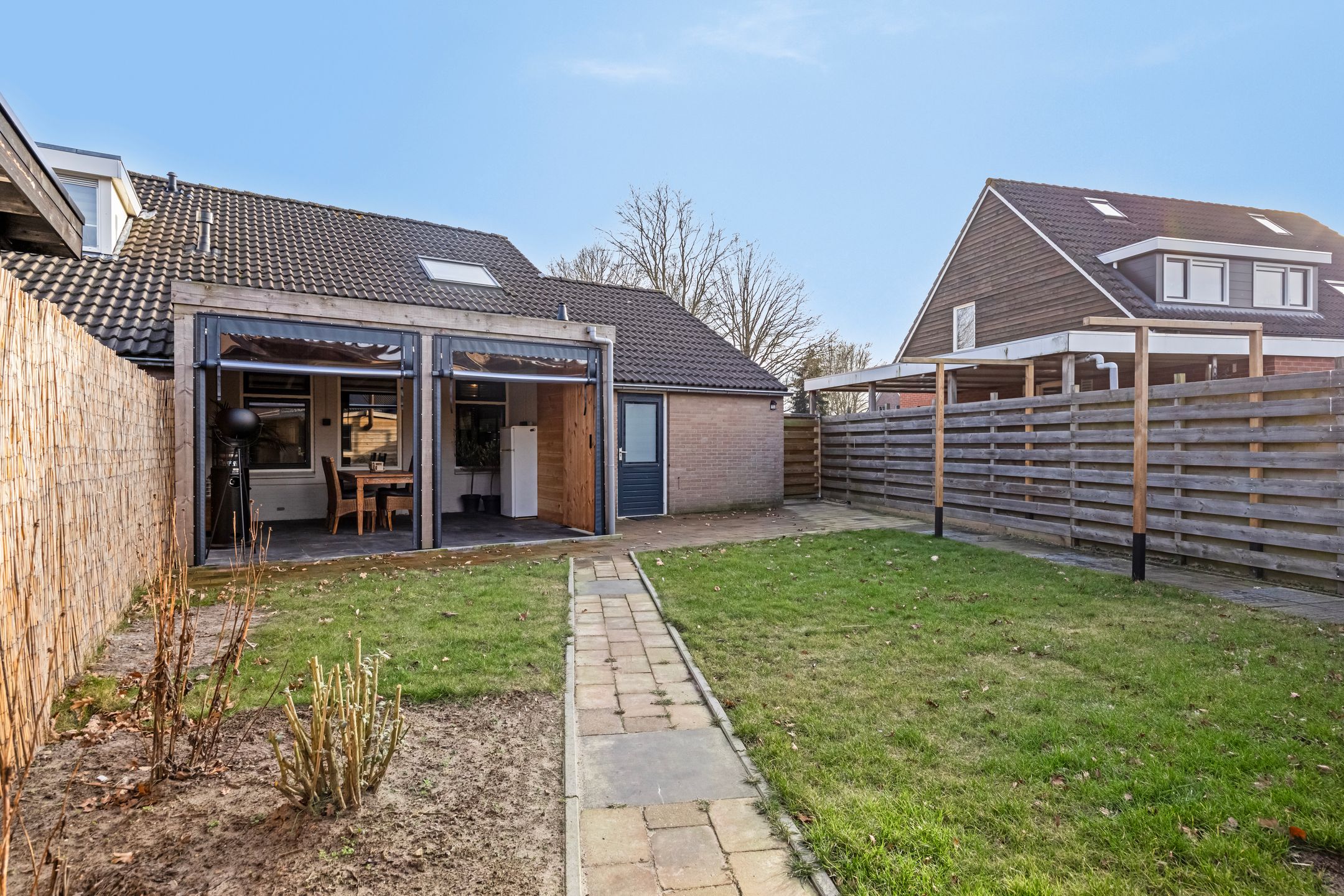 Foto 42 van Rhebruggenstraat 4