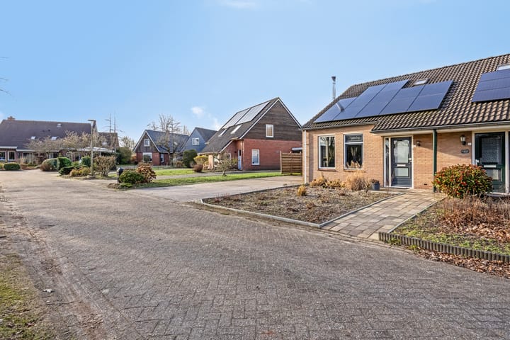 Photo 45 of Rhebruggenstraat 4