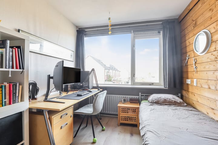 Photo 19 of Mierlostraat 13