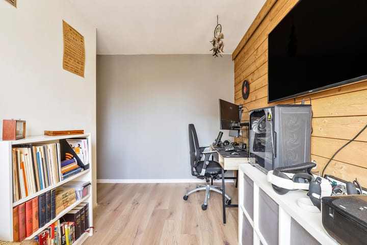 Photo 26 of Mierlostraat 13