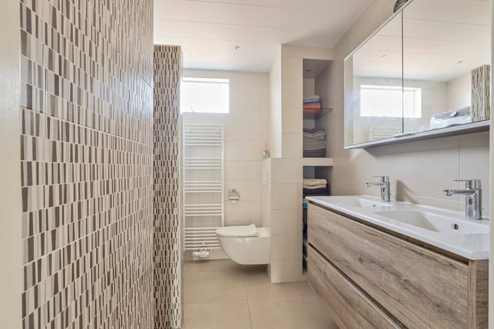 Photo 27 of Mierlostraat 13